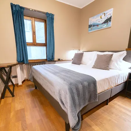 La Risorgente Free Taxi From & To Train Station Apartment Fiumelatte