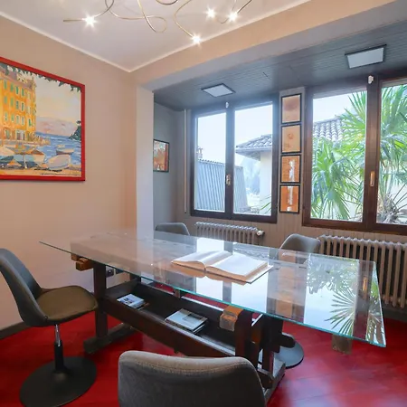 Apartment La Risorgente Free Taxi From & To Train Station *